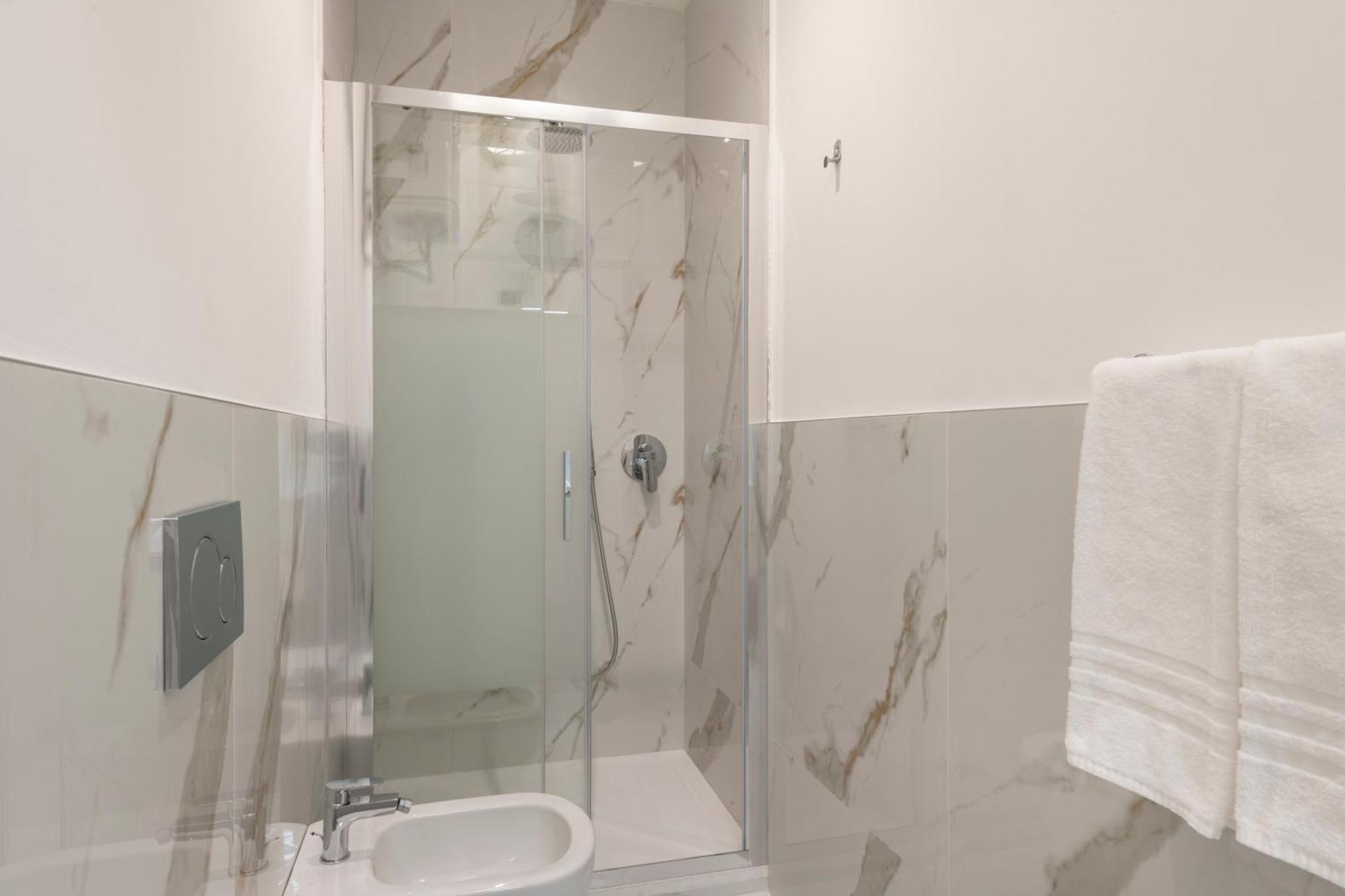 Milan Royal Suites Duomo 外观 照片